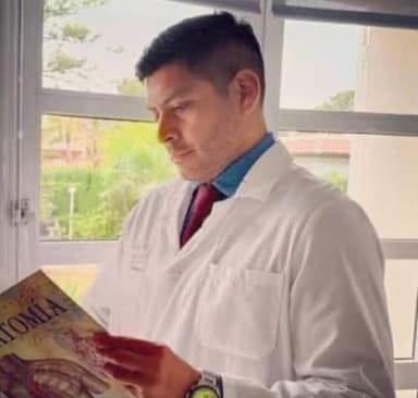 Dr. Henry Martín Oré Arce